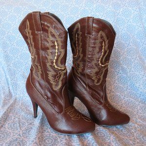 Women's Ellie heeled ankle boots size 8